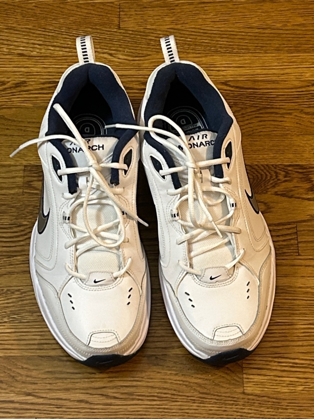 Mens Nike Air Monarch IV